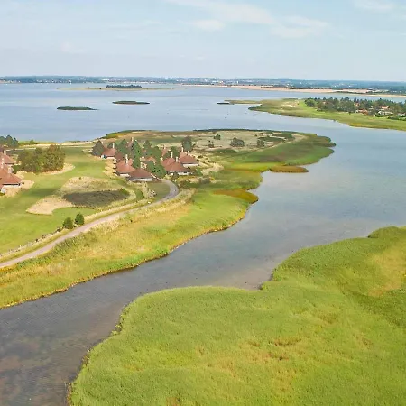 5 Person On A In Semesterbostad *