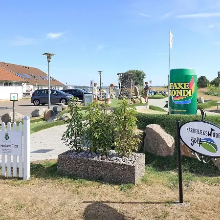 5 Person On A In Semesterbostad