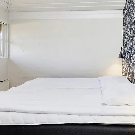 Semesterbostad 5 Person On A In