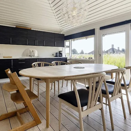 Semesterbostad 5 Person On A In *